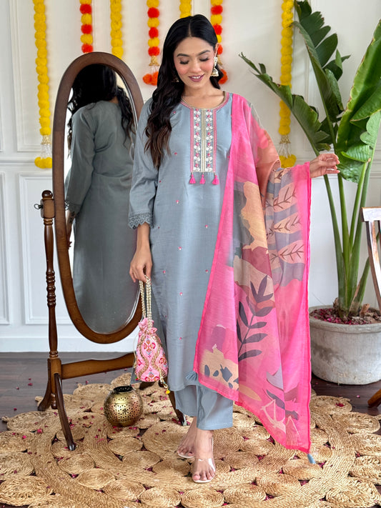 Elegant Grey Kurti & Pant With Dupatta